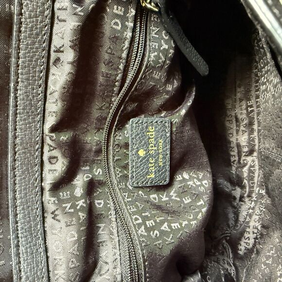 EUC KATE SPADE WKRU4378 Clarke Street Kamille Black Ltr Flap Messenger Crossbody - Picture 9 of 10